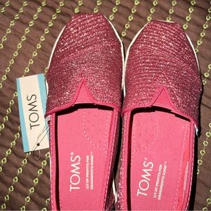 Toddler tom’s shoes